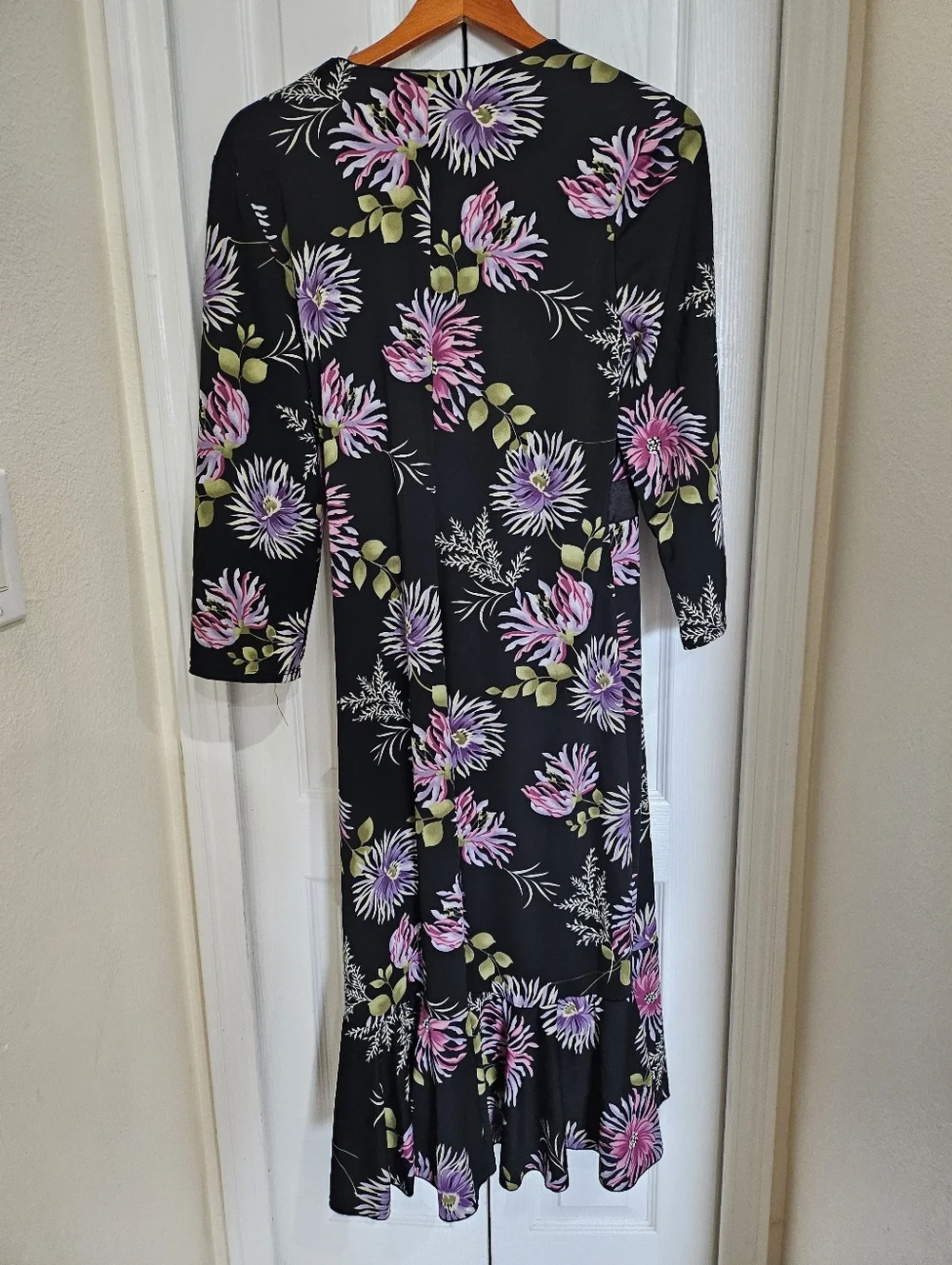 Beata Studio Los Angeles Floral Wrap Dress Size 14 Black Pink Midi Made in USA. - Picture 10 of 15